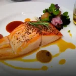 Salmão e vinho: qual o melhor molho para harmonizar?