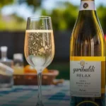 Vinho Frisante Garibaldi Relax Branco Demi-Sec